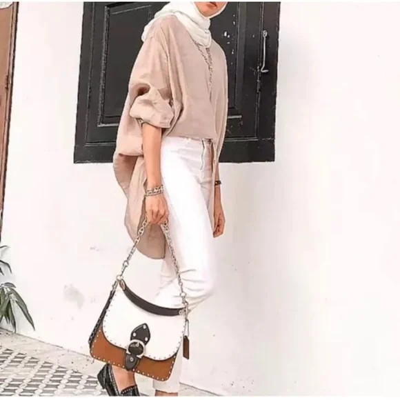 COACH C4595 Beat Shoulder Bag In Colorblock With Rivets $595 NWT - Picture 6 of 9